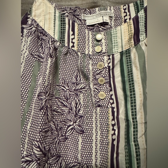 To the max- tank top- XS- adjustable double strap- flower design-silk - Picture 5 of 7